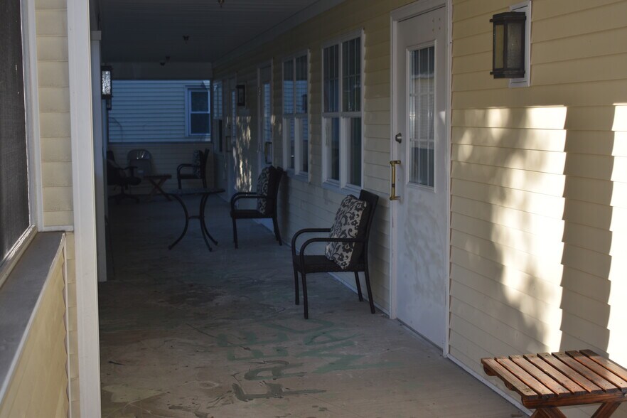 More Photos Of 111 Maple St, Buffalo Rehabilitation Center For Sale