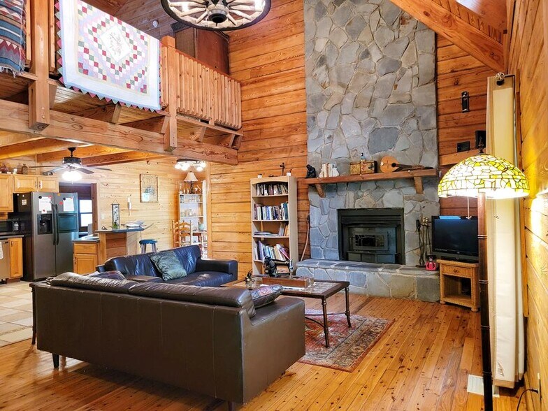 More Photos Of 9545 178th St, Mc Alpin Specialty For Sale