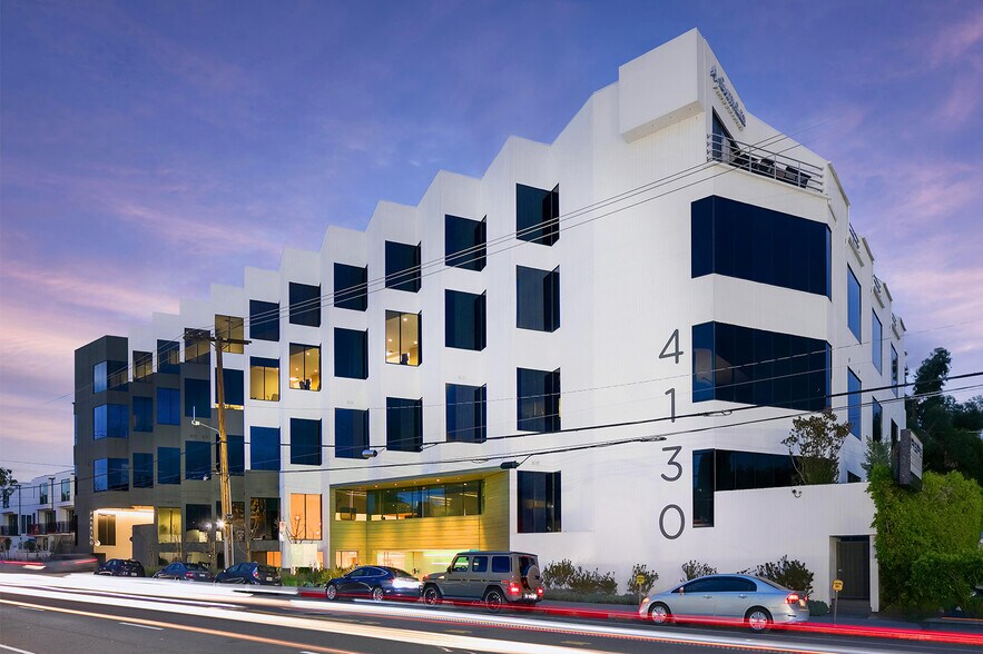 More Photos Of 4130 Cahuenga Blvd, Toluca Lake Office For Sale