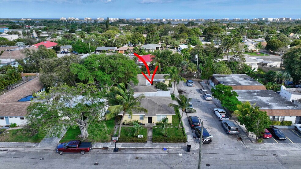 More Photos Of 832 S J St, Lake Worth Beach Multifamily For Sale