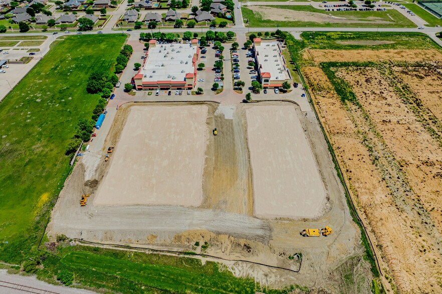 More Photos Of 860 Coleman St, Prosper Light Distribution For Lease