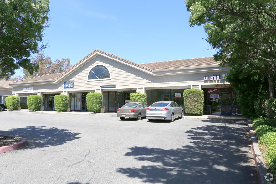 More Photos Of 1500 Oliver Rd, Fairfield General Retail For Lease