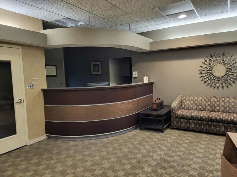 More Photos Of 1 Crosfield Ave, West Nyack Office For Lease
