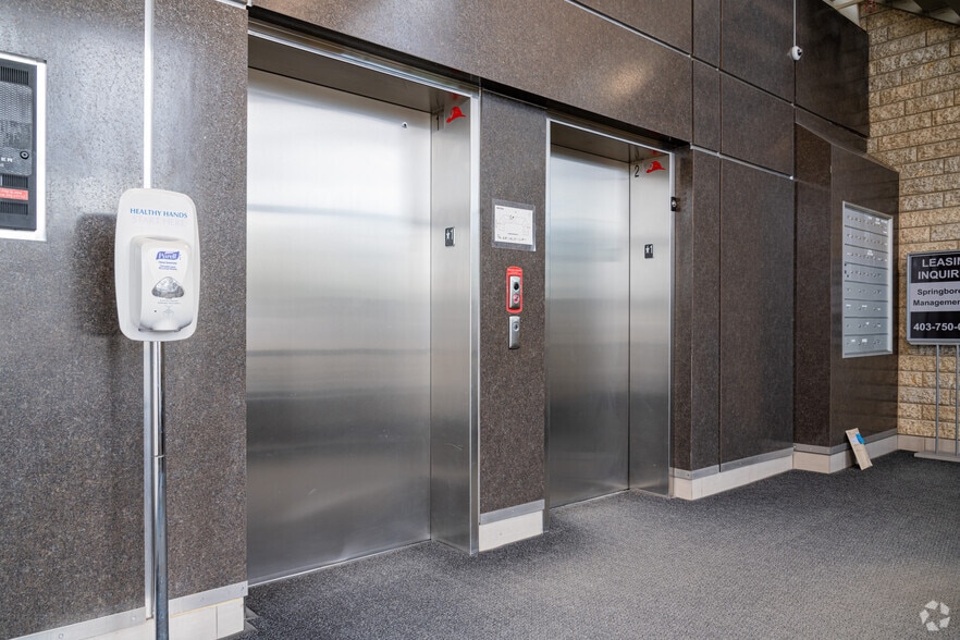 More Photos Of 30 Springborough Blvd SW, Calgary Office For Lease