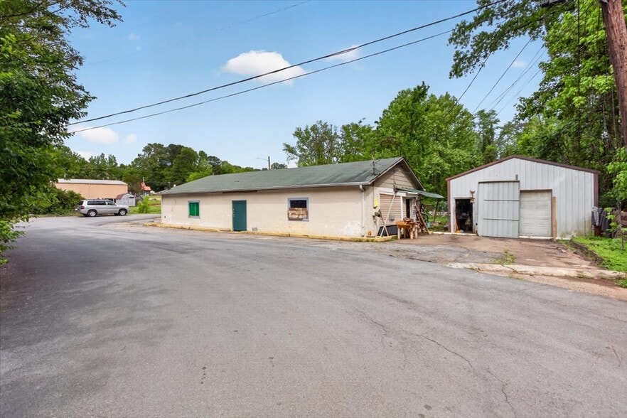 More Photos Of 79 Jones St, Jasper Warehouse For Sale