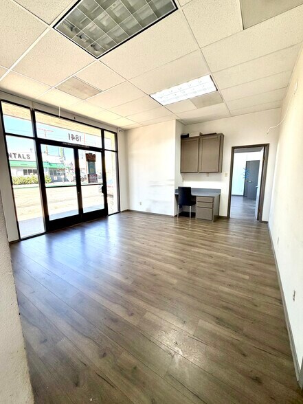 More Photos Of 1841 Flower St, Glendale Warehouse For Lease