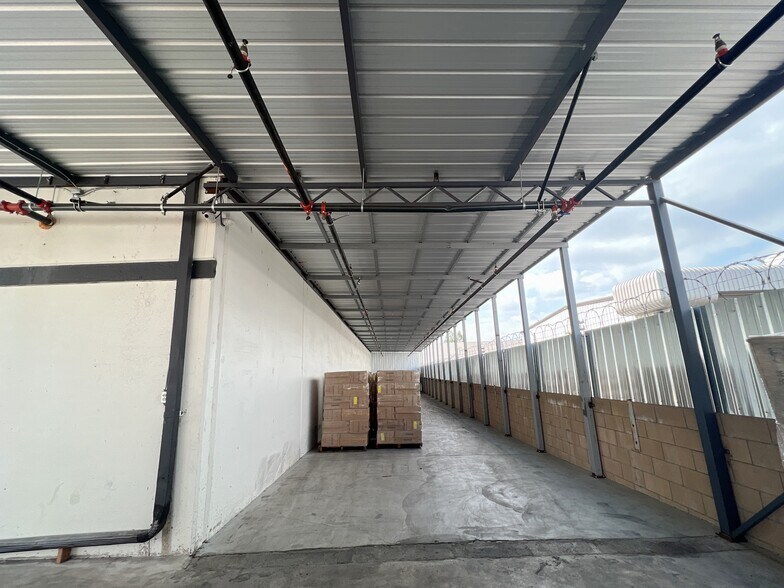 More Photos Of 1920 S Augusta Ct, Ontario Warehouse For Lease