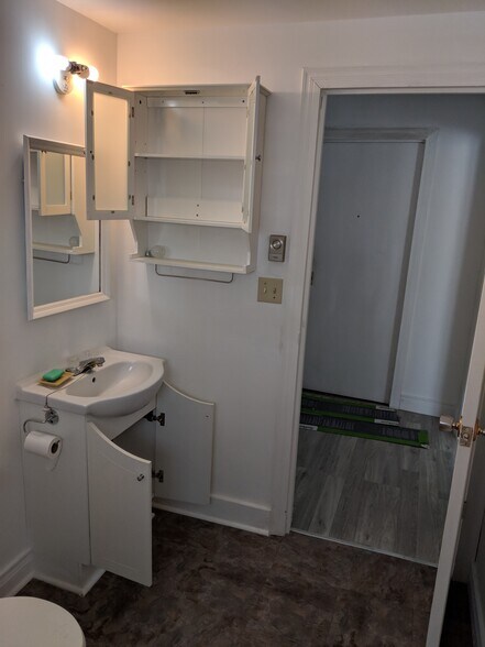 More Photos Of 4-6 Sykes St N, Meaford Apartments For Sale