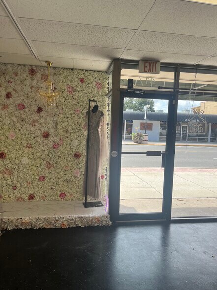 More Photos Of 417 Canal St, New Smyrna Beach Storefront Retail Office For Sale