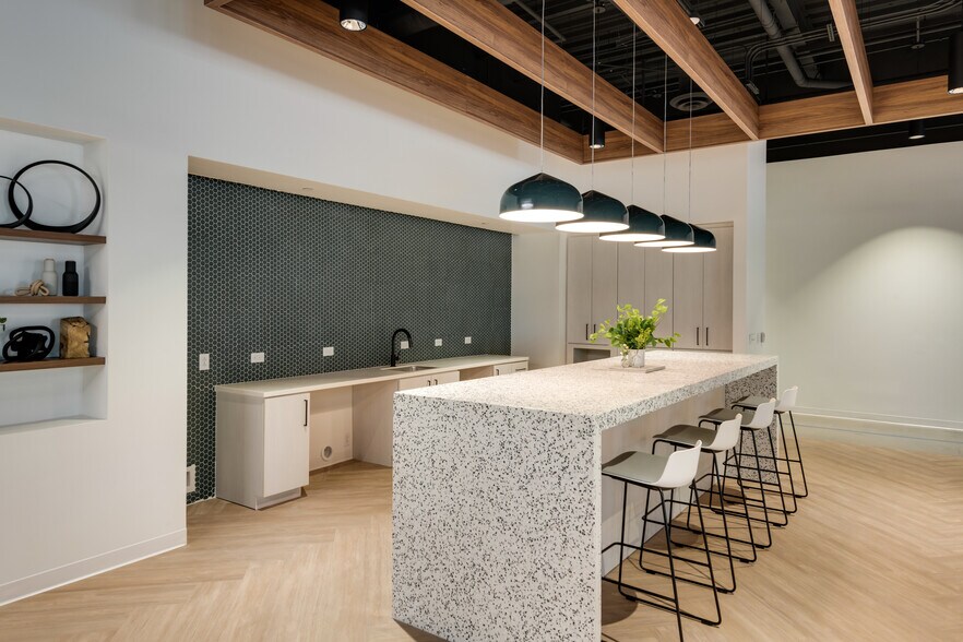 More Photos Of 455 Duke Dr, Franklin Office For Lease