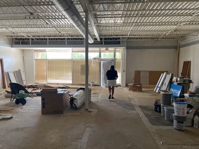 More Photos Of 736 Riverside Dr, Macon Office For Lease