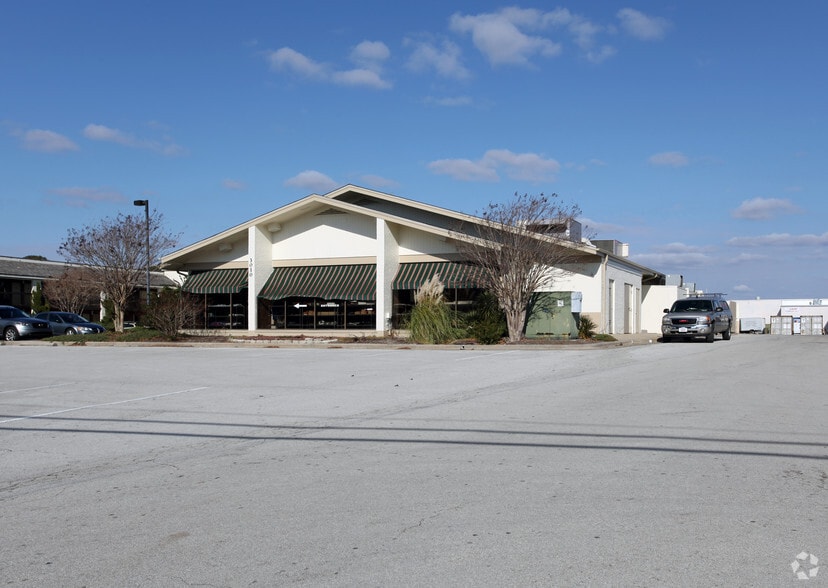 Primary Photo Of 3010 Arendell St, Morehead City Freestanding For Sale