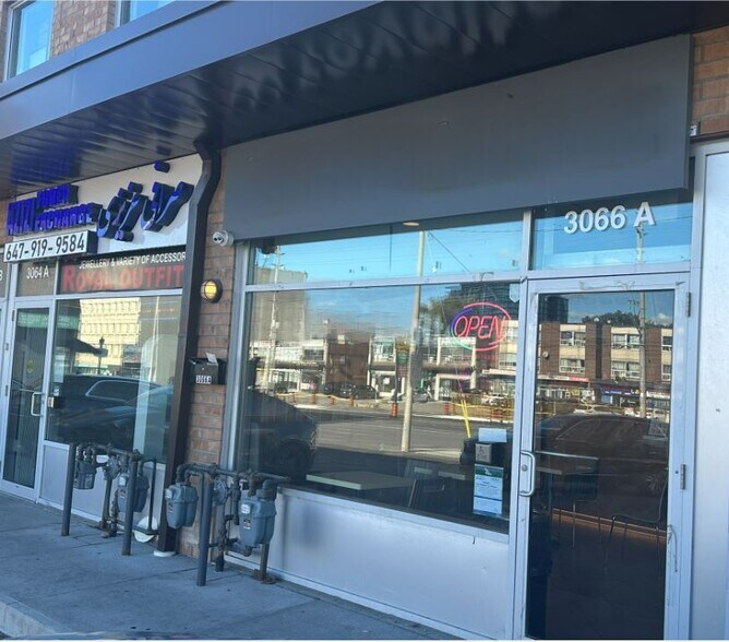 Primary Photo Of 3066A Hurontario St, Mississauga General Retail For Lease