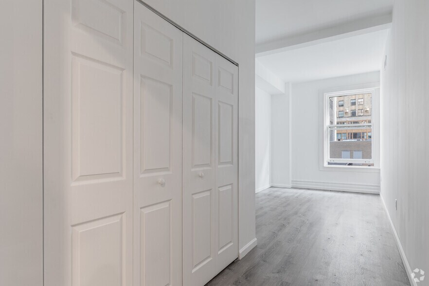 More Photos Of 11-15 Clinton St, Newark Apartments For Lease