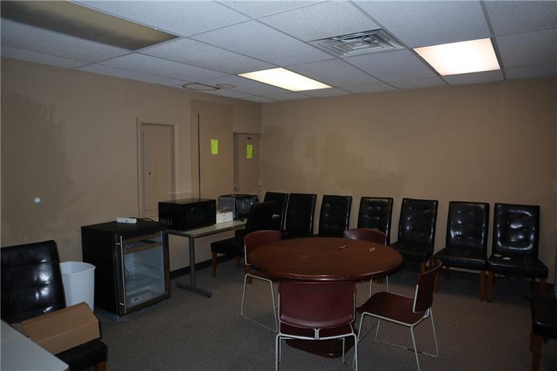 More Photos Of 90 Chamber Plz, Charleroi Medical For Sale