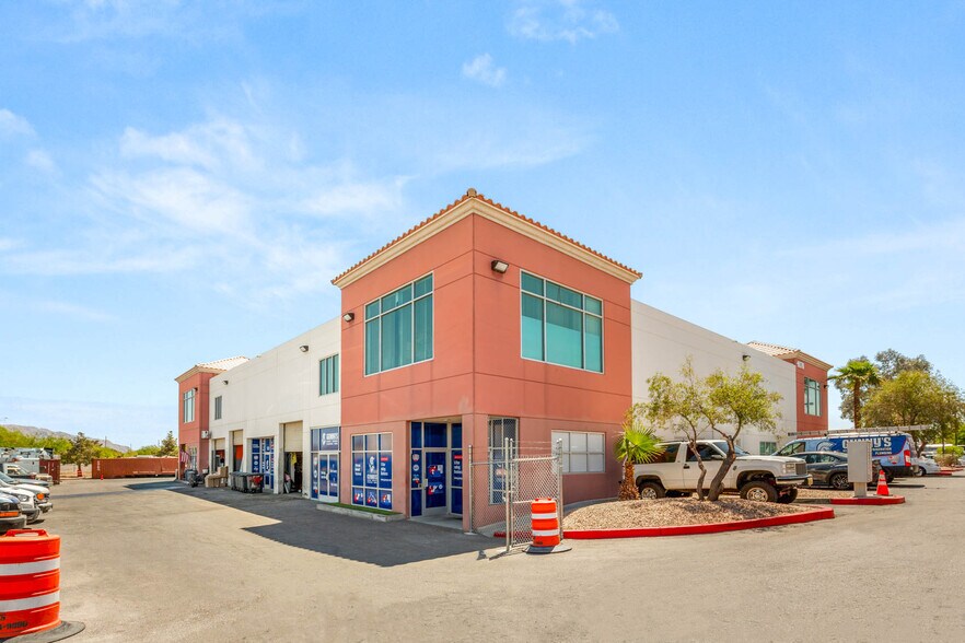 More Photos Of 4570 Donovan Way, North Las Vegas Light Distribution For Sale