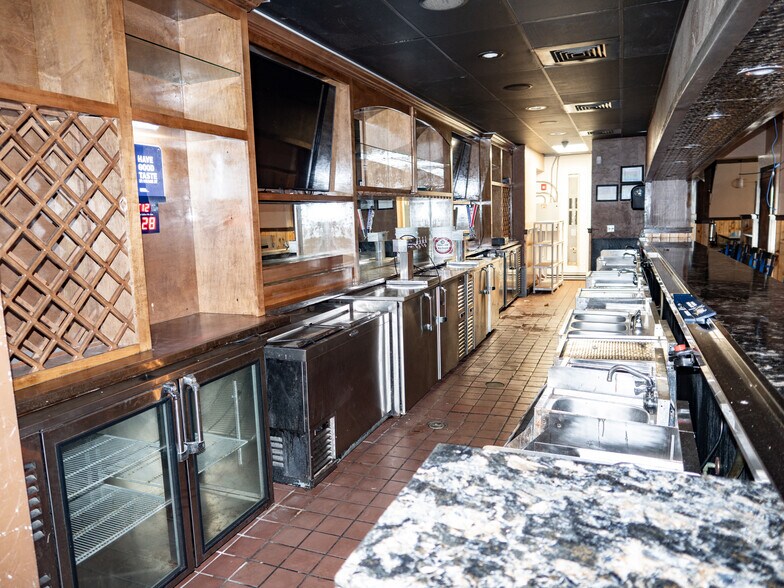 More Photos Of 4904 N Navarro St, Victoria Restaurant For Sale