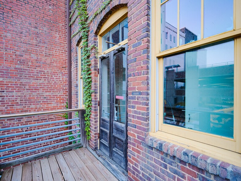 More Photos Of 141 W Main Ave, Gastonia General Retail For Sale