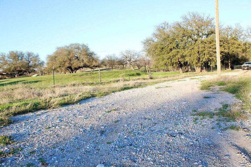 More Photos Of 119 Mikus Rd, Hudson Oaks Land For Lease