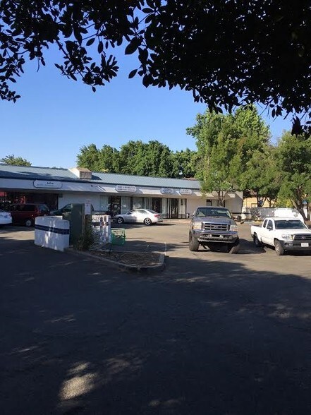 More Photos Of 1615 W Texas St, Fairfield Office Residential For Lease