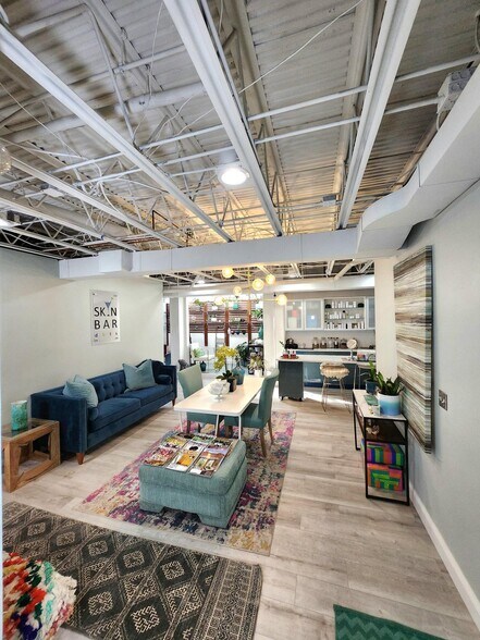 More Photos Of 2217 Packard St, Ann Arbor Loft Creative Space For Lease