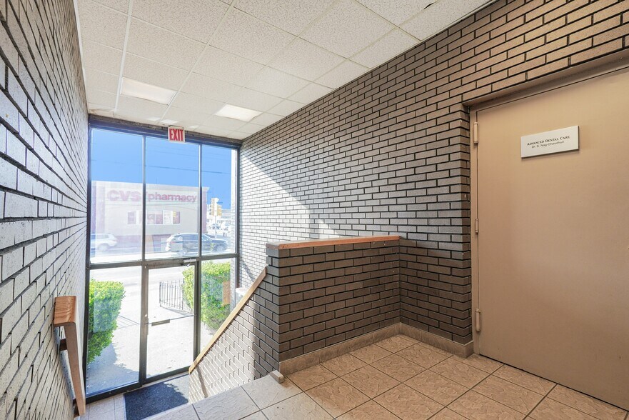 More Photos Of 2691 Hylan Blvd, Staten Island Medical For Sale