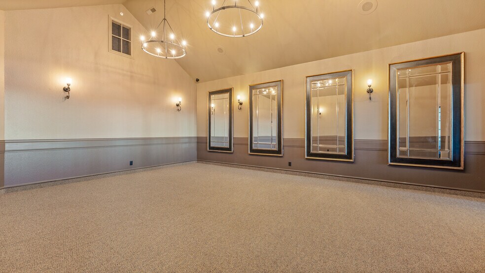 More Photos Of 4466 Horseshoe Bend Pky, Village Of Four Seasons General Retail For Sale