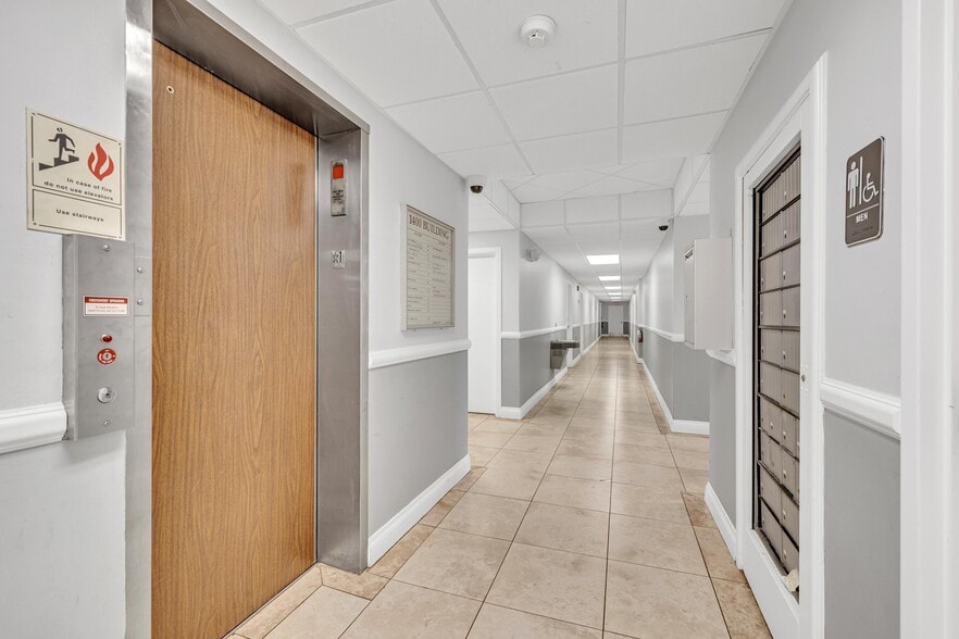 More Photos Of 1400 E Oakland Park Blvd, Oakland Park Medical For Lease