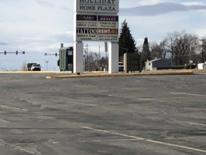 More Photos Of 3151 E Nationway, Cheyenne Freestanding For Lease