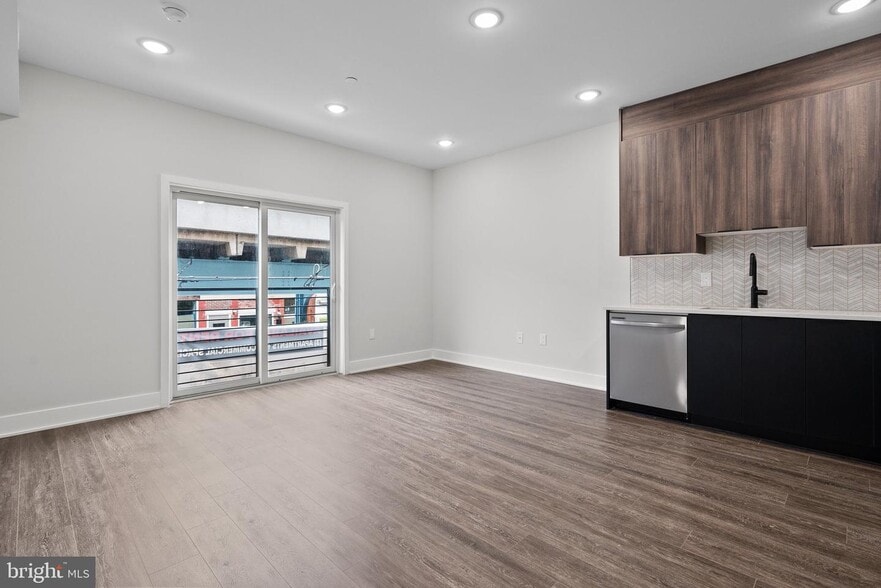 More Photos Of 2146 N Front St, Philadelphia Multifamily For Sale