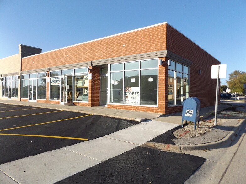 More Photos Of 500-550 W Northwest Hwy, Arlington Heights Unknown For Lease