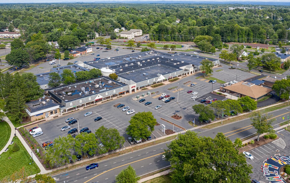 More Photos Of 836 Park Ave, Bloomfield General Retail For Lease