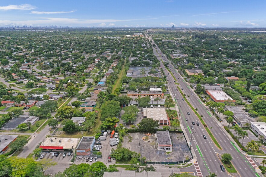 More Photos Of 3870-3890 SW 2nd Ct, Fort Lauderdale Freestanding For Sale