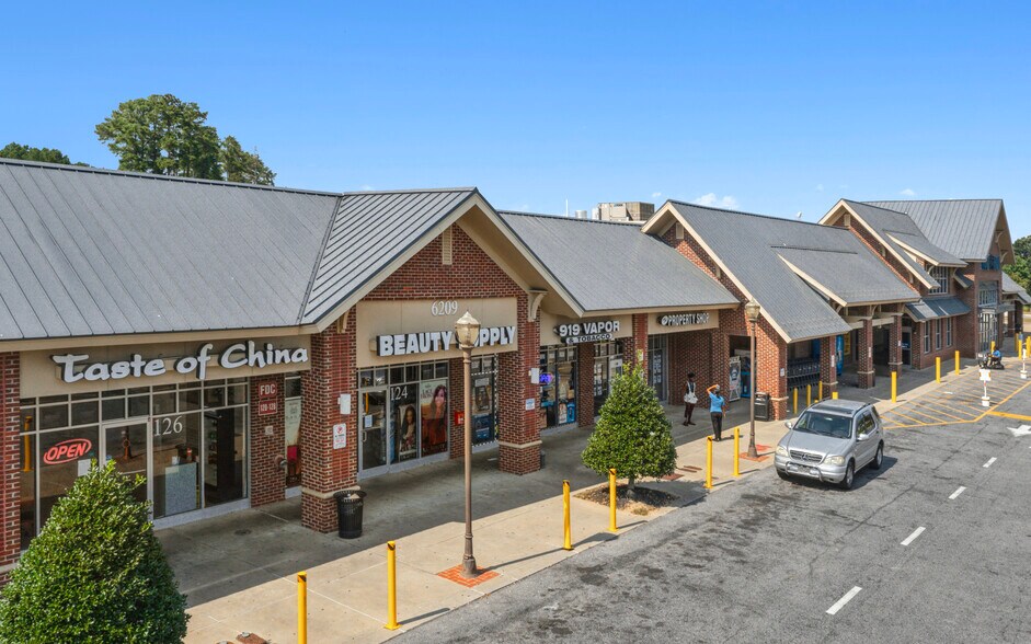 More Photos Of 6121 Rock Quarry Rd, Raleigh Drugstore For Lease