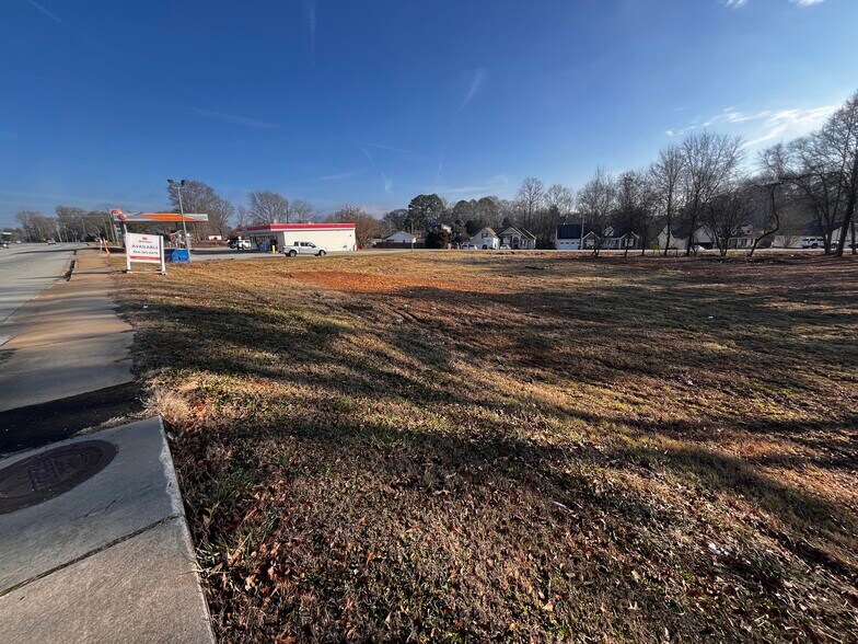 More Photos Of 8698 White Horse Rd, Greenville Land For Lease