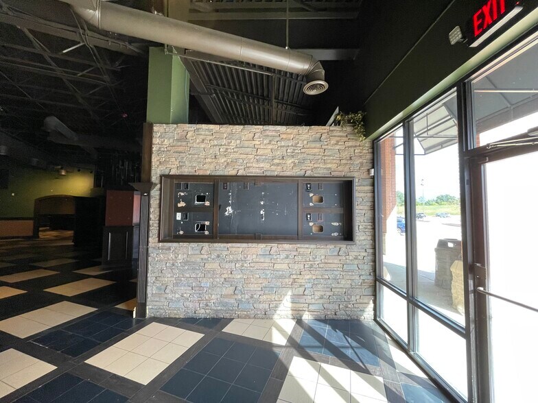 More Photos Of 1209-1279 Main St, Imperial General Retail For Lease