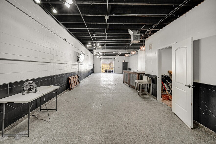 More Photos Of 5814 W Grand Ave, Chicago Warehouse For Sale