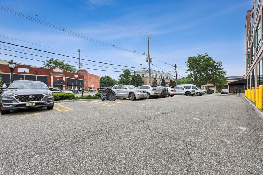 More Photos Of 35 Jefferson Ave, Westwood Health Club For Lease
