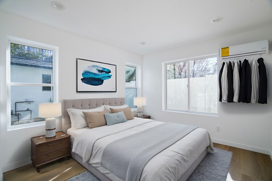 More Photos Of 20336 Cantara St, Winnetka Apartments For Sale
