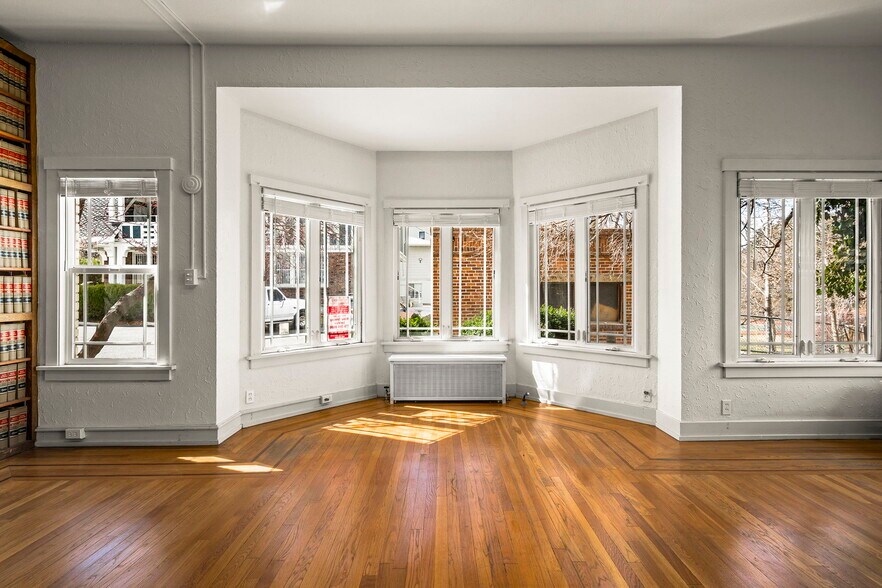 More Photos Of 421 Court St, Reno Office For Lease