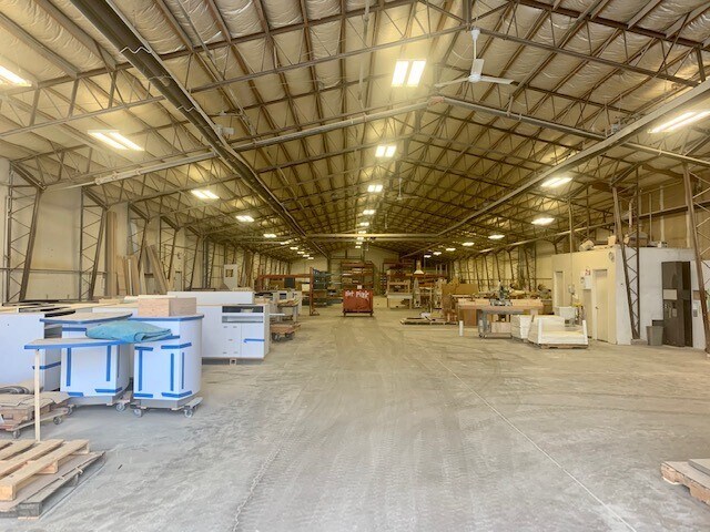 More Photos Of 1391 11th Ave SW, Forest Lake Warehouse For Sale