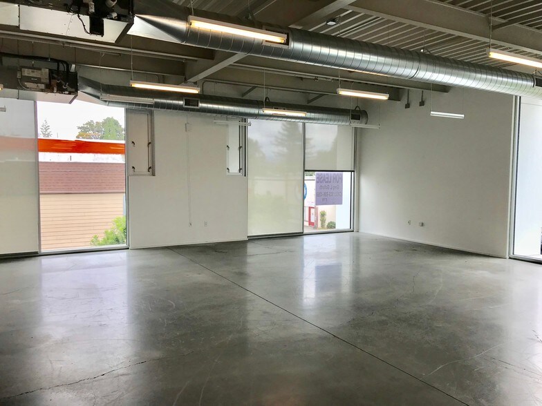 More Photos Of 1887 Main St, Washougal Storefront Retail Office For Lease