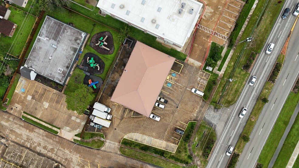 More Photos Of 1619 Texas Pky, Missouri City General Retail For Sale