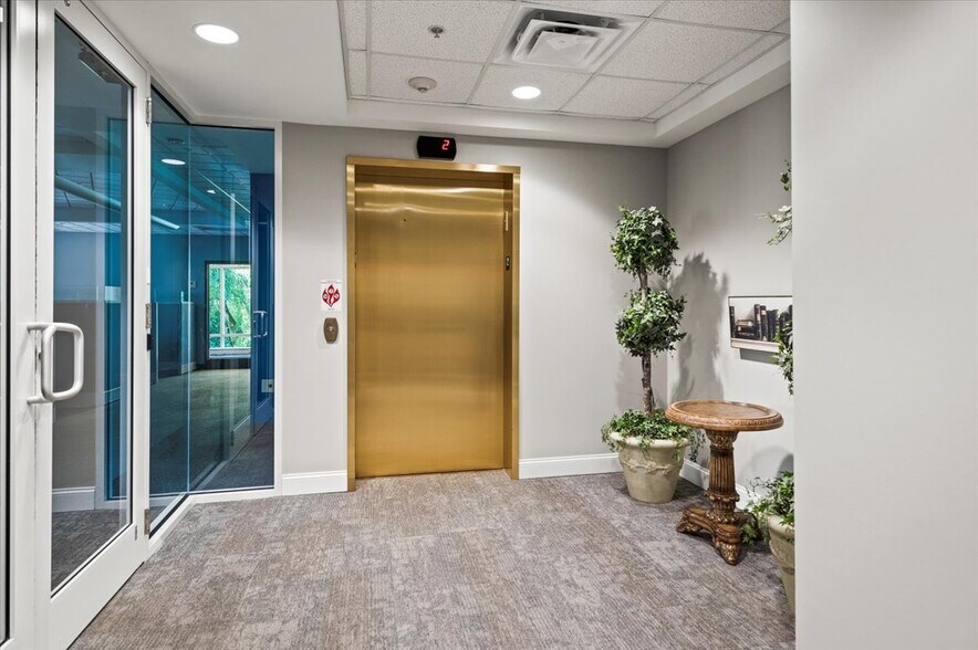 More Photos Of 262-268 Broadway, Saratoga Springs Office Residential For Sale