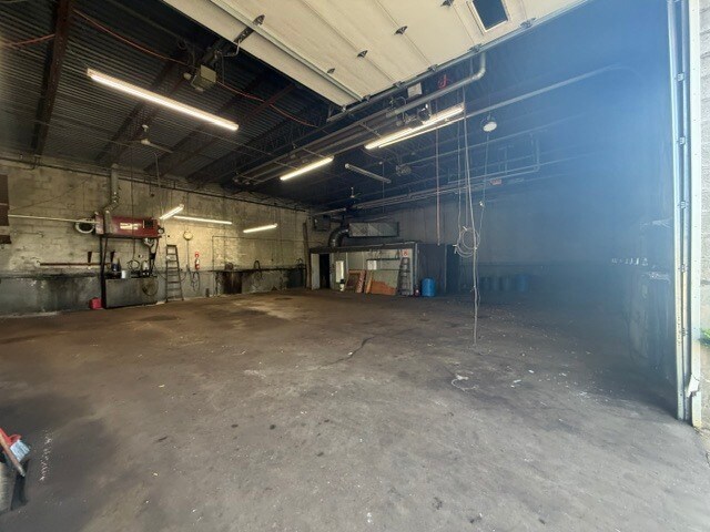 More Photos Of 220 Centre St, Holbrook General Retail For Lease