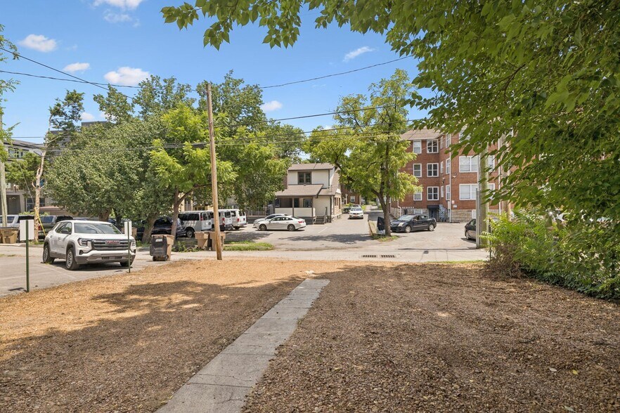 More Photos Of 1604 17th Ave S, Nashville Office Residential For Sale