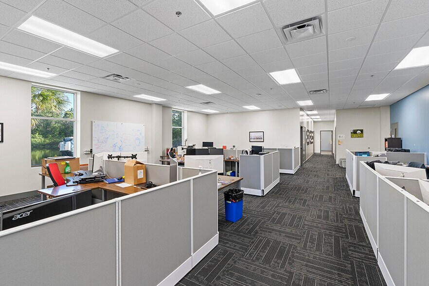 More Photos Of 4010 Deerpark Blvd, Elkton Manufacturing For Sale