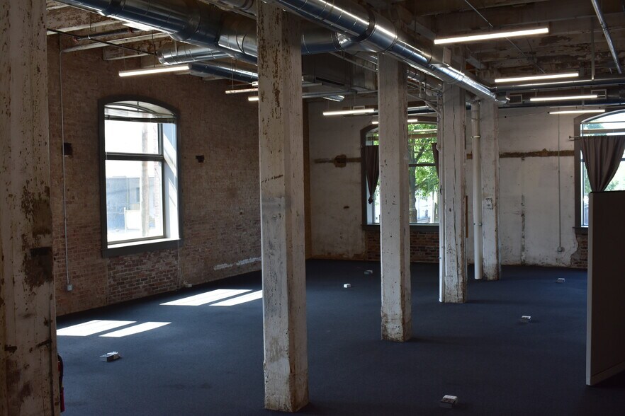 More Photos Of 232 E 11th St, Chattanooga Medical For Sale