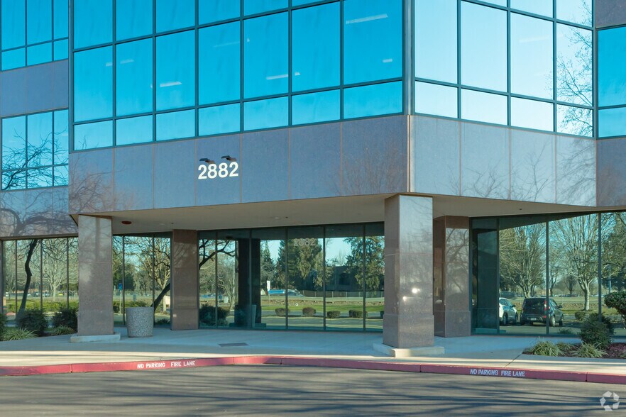 More Photos Of 2882 Prospect Park Dr, Rancho Cordova Office For Lease