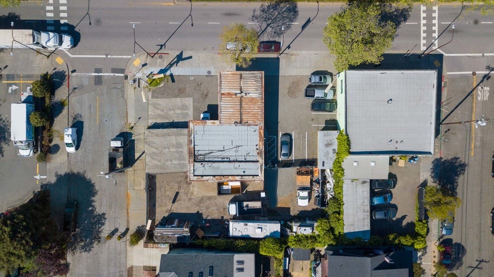 More Photos Of 2959 San Pablo Ave, Berkeley Auto Repair For Sale